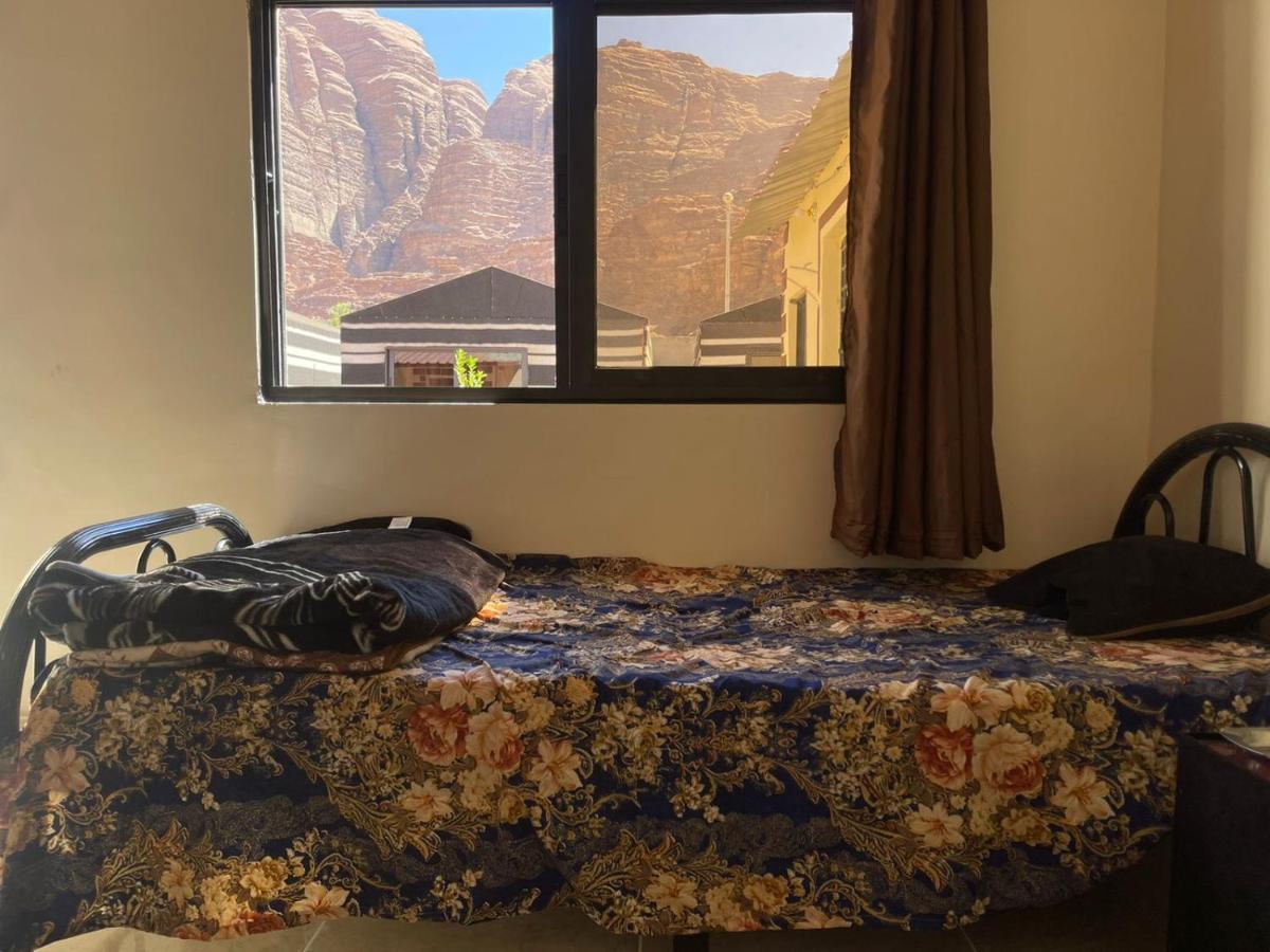 Wadi Rum Oryx Hostel & Tours Exteriör bild