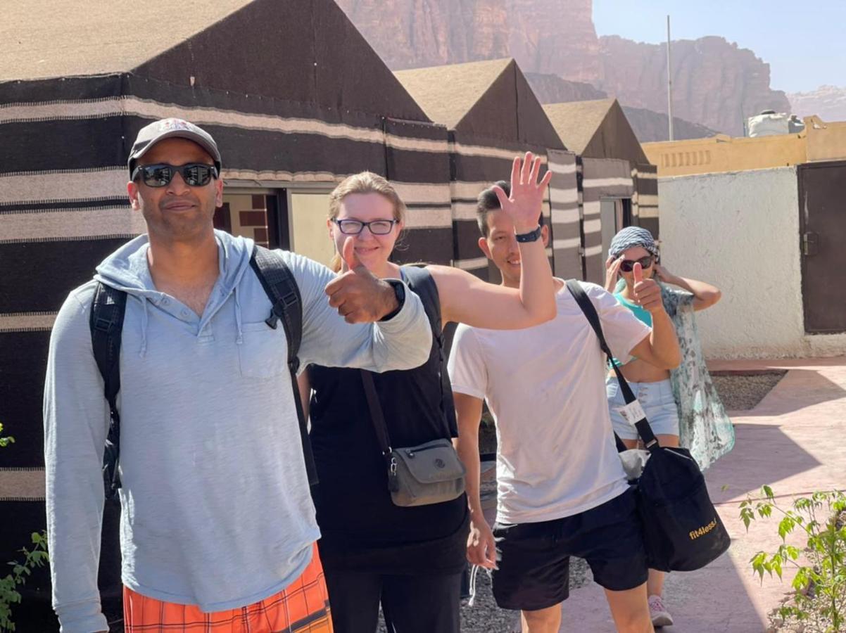 Wadi Rum Oryx Hostel & Tours Exteriör bild