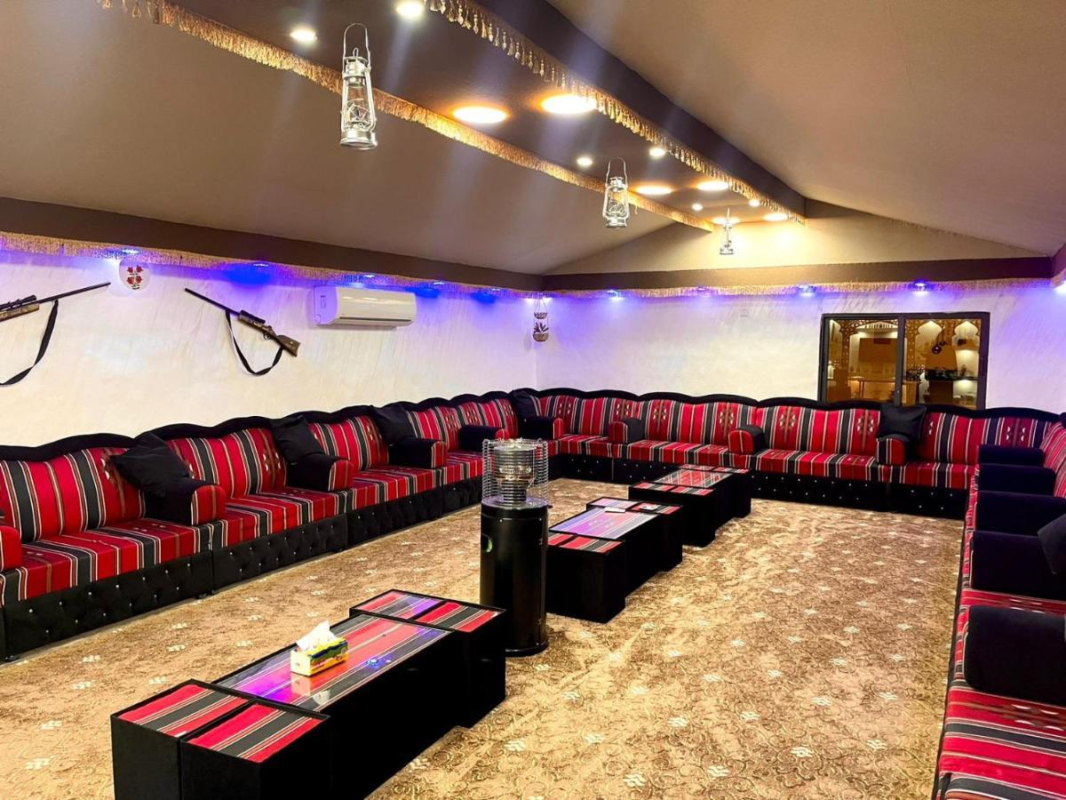 Wadi Rum Oryx Hostel & Tours Exteriör bild