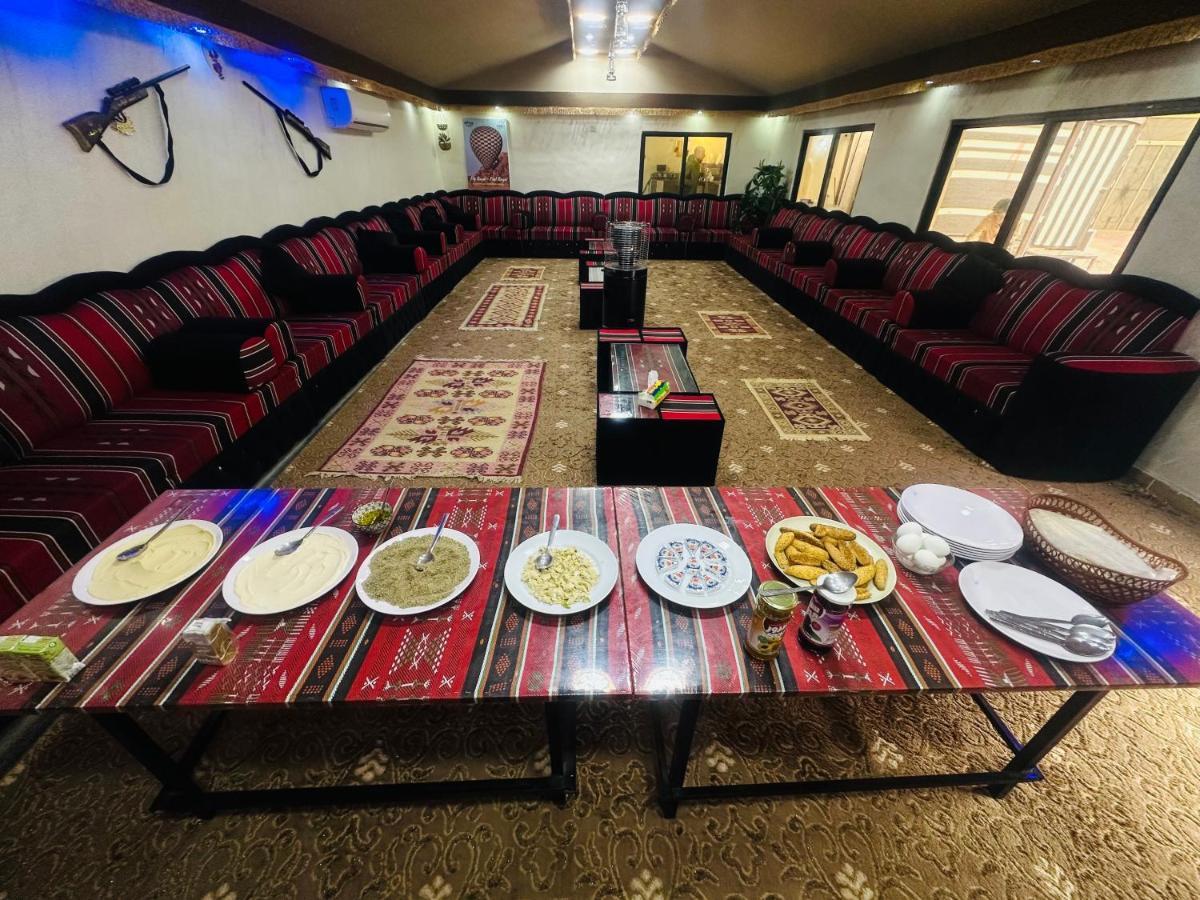 Wadi Rum Oryx Hostel & Tours Exteriör bild